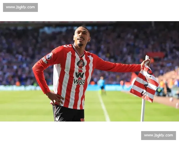 切尔西 1-2 遭桑德兰绝杀爆冷 战术混乱引全场质疑 切尔西 1-2 遭桑德兰绝杀爆冷 战术混乱引全场质疑