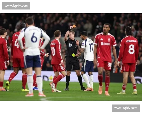 狼队迎战曼城英超焦点对决攻防博弈悬念与火花齐飞夜晚上燃情全场